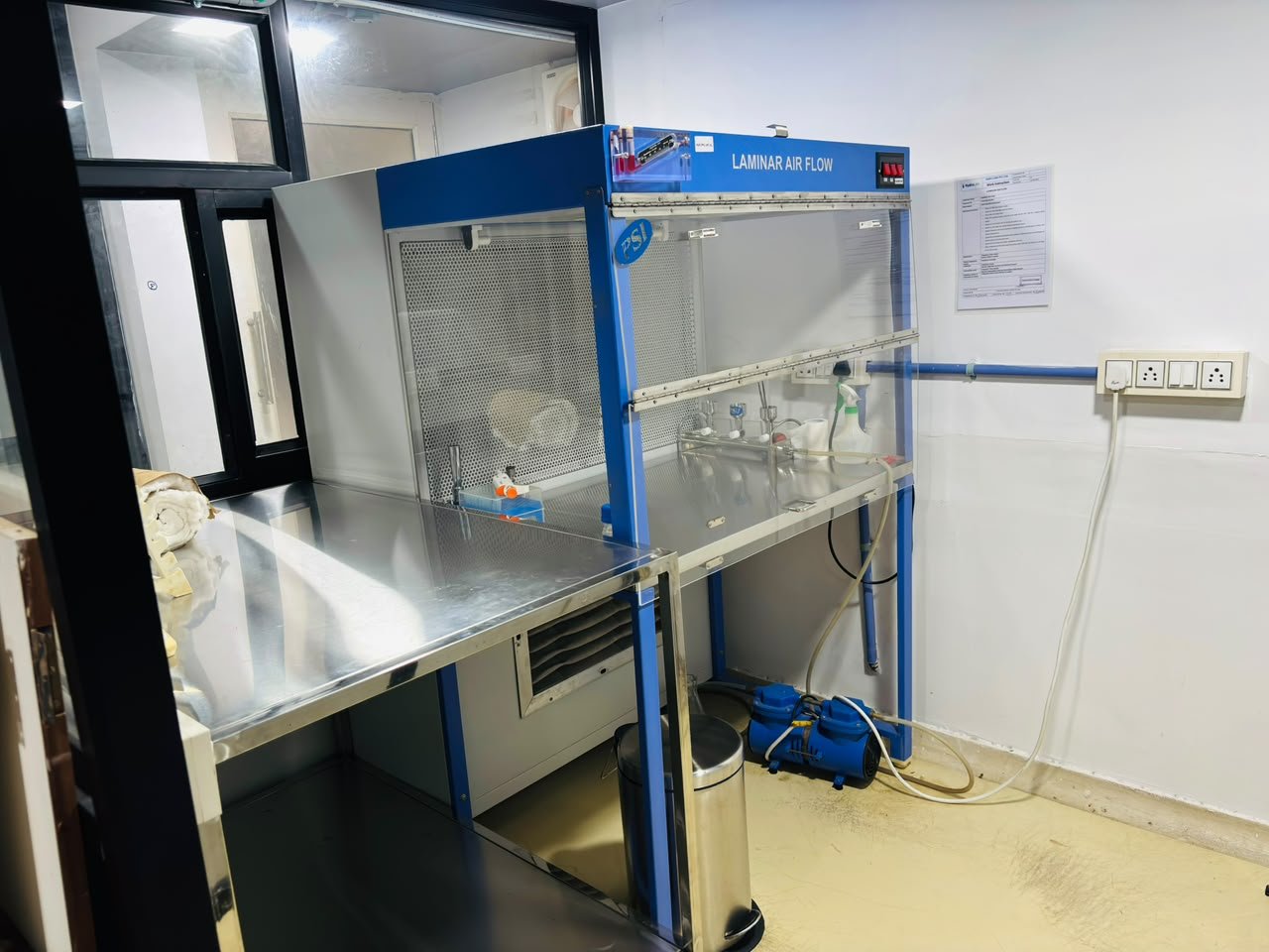 LAF Room at the HydroLabs laboratory